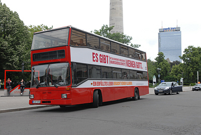 Bus am Alexanderplatz